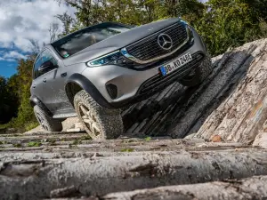 Mercedes EQC 4x4 - Foto ufficiali - 17