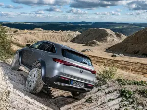 Mercedes EQC 4x4 - Foto ufficiali - 19