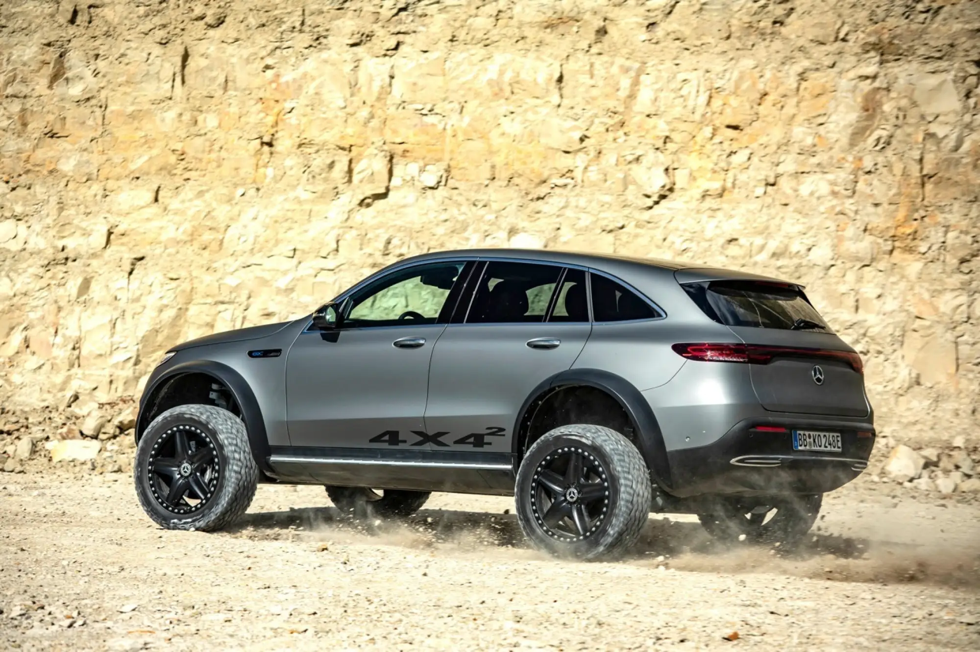 Mercedes EQC 4x4 - Foto ufficiali - 24