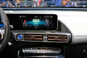 Mercedes EQC - Salone di Parigi 2018