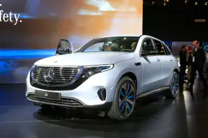 Mercedes EQC - Salone di Parigi 2018
