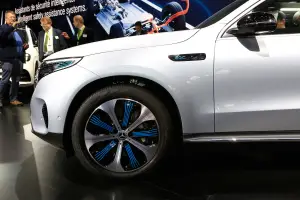 Mercedes EQC - Salone di Parigi 2018