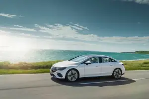 Mercedes EQE 2022 - Foto ufficiali - 4