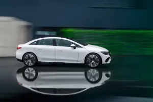 Mercedes EQE 2022 - Foto ufficiali - 3