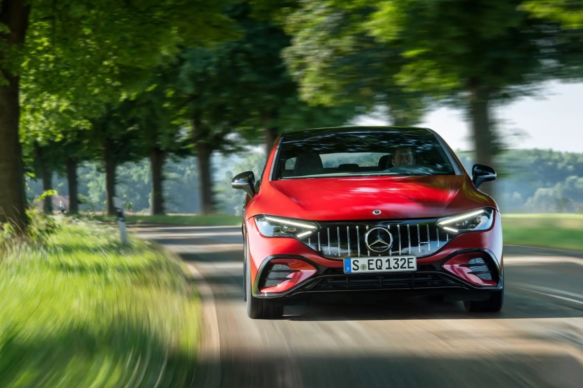 Mercedes EQE 2022 - Foto ufficiali - 10