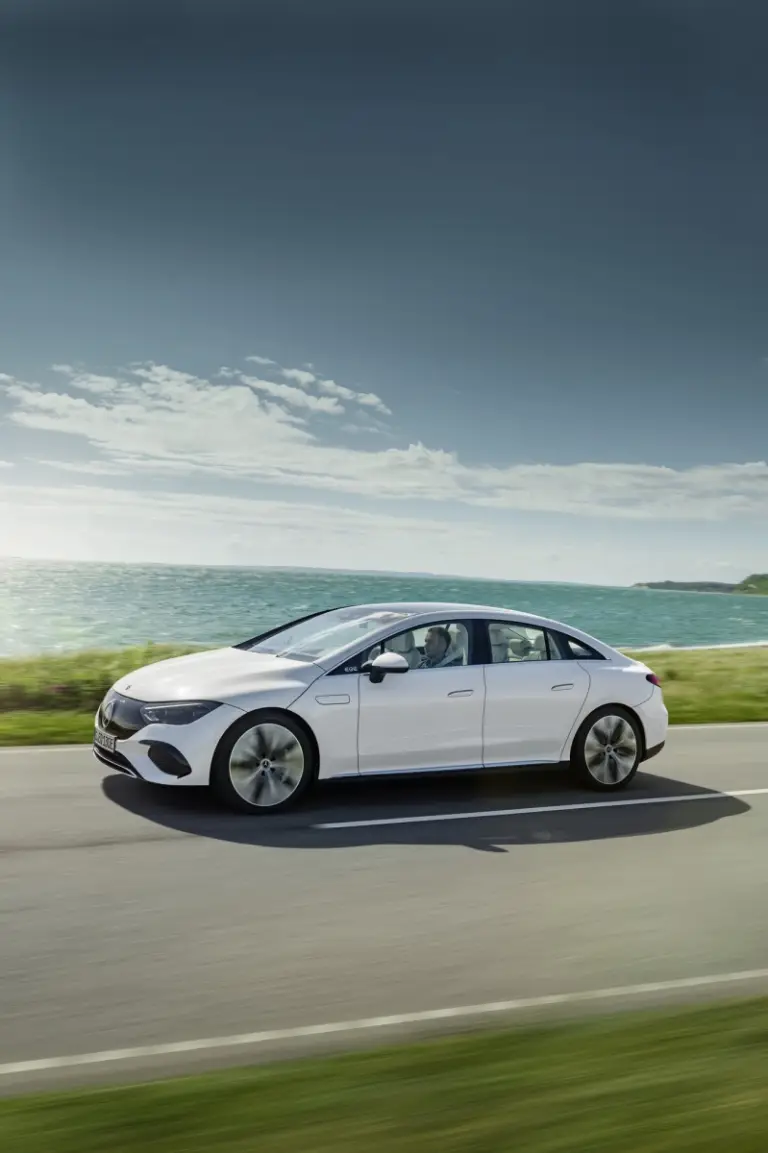 Mercedes EQE - Foto ufficiali - 20