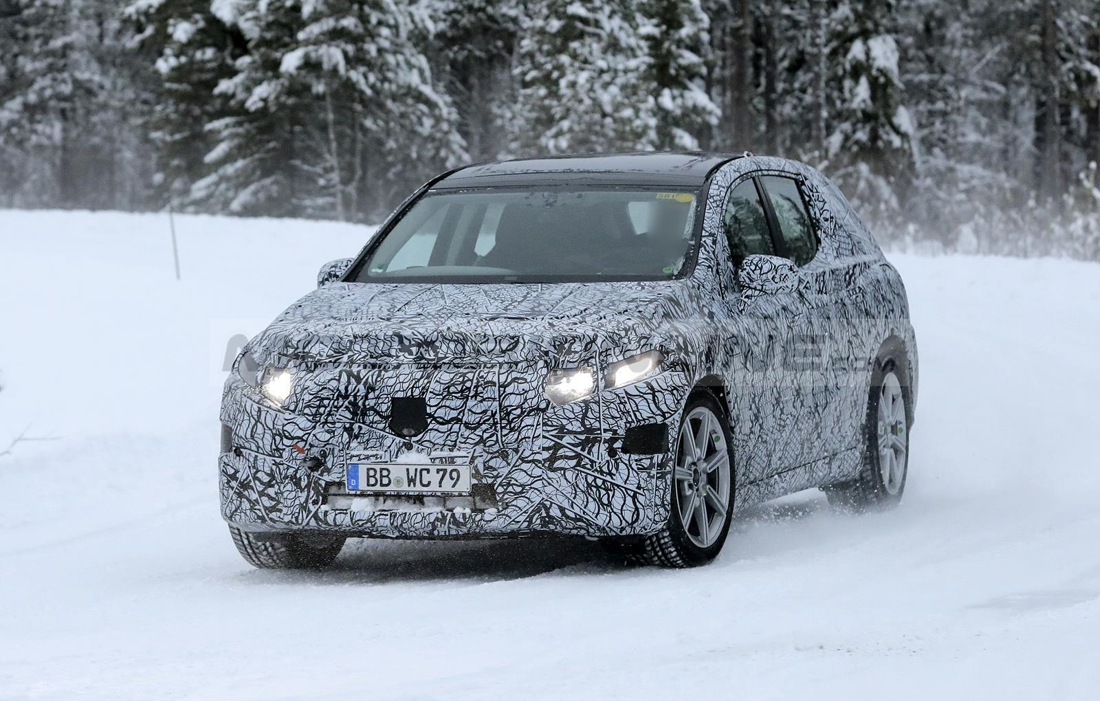 Mercedes EQS SUV - Foto spia 09-12-2020