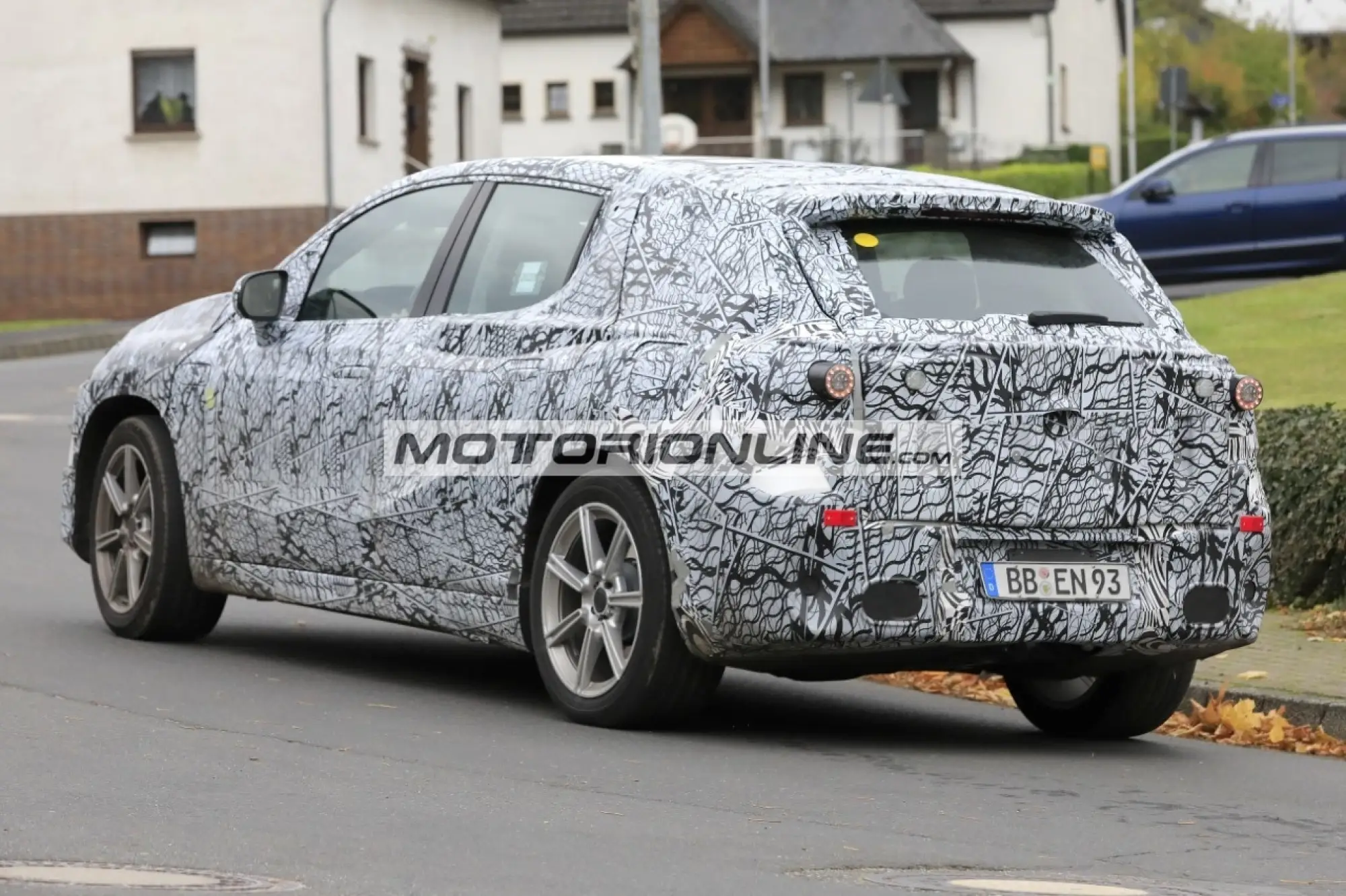 Mercedes EQS SUV - Foto spia 27-10-2020 - 11