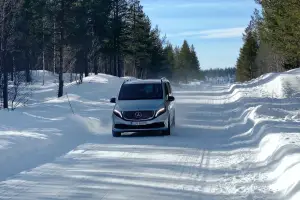 Mercedes EQV winter test