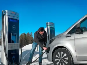 Mercedes EQV winter test