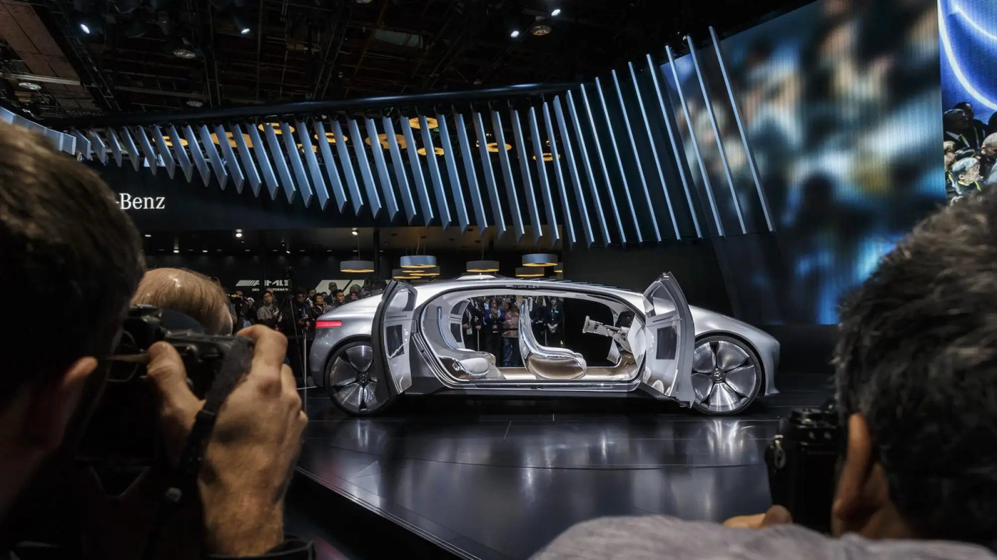 Mercedes F 015 Luxury in Motion Concept - Salone di Detroit 2015 - 3