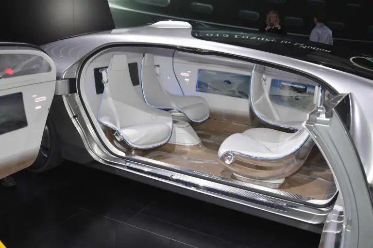 Mercedes F 015 Luxury in Motion Concept - Salone di Detroit 2015 - 6