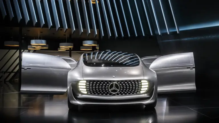 Mercedes F 015 Luxury in Motion Concept - Salone di Detroit 2015 - 12