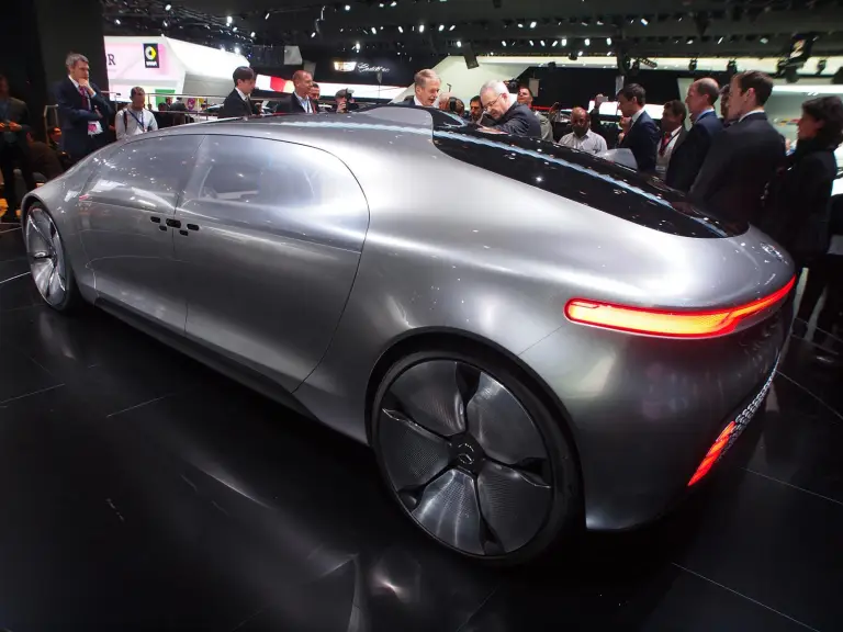 Mercedes F 015 Luxury in Motion Concept - Salone di Detroit 2015 - 14