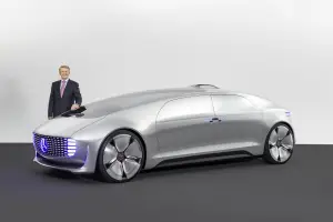 Mercedes F 015 Luxury in Motion Concept