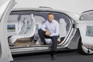 Mercedes F 015 Luxury in Motion Concept