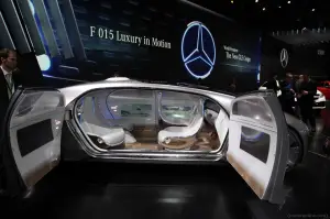 Mercedes F015 - Salone di Detroit 2015 - 11