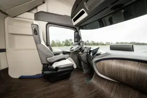 Mercedes Future Truck 2025 - 15