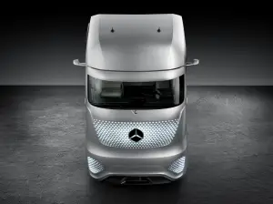 Mercedes Future Truck 2025 - 16