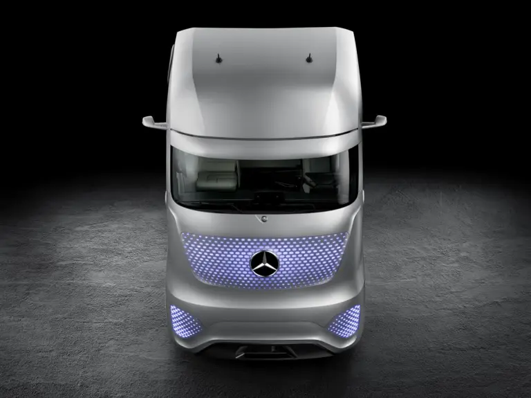 Mercedes Future Truck 2025 - 20