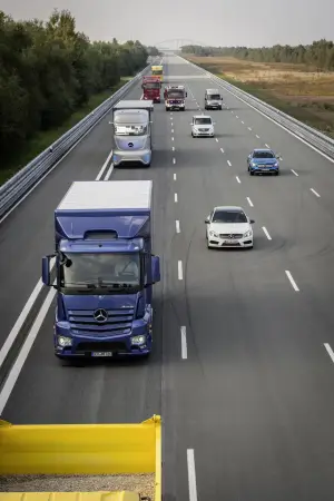 Mercedes Future Truck 2025 - 21