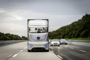 Mercedes Future Truck 2025 - 24