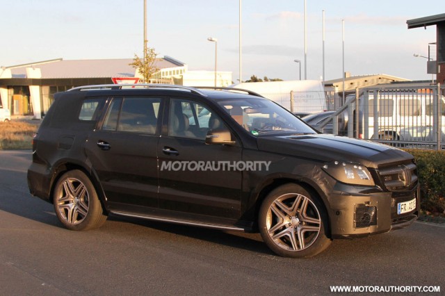 Mercedes GL 2012 spy