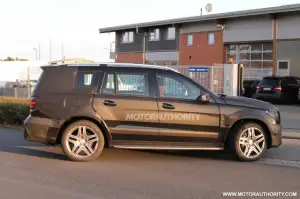 Mercedes GL 2012 spy - 2