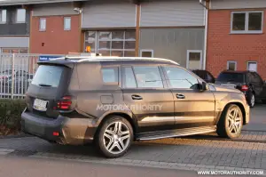 Mercedes GL 2012 spy - 3