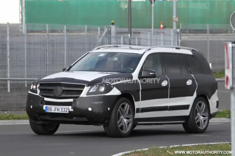 Mercedes GL 2012 spy - 5