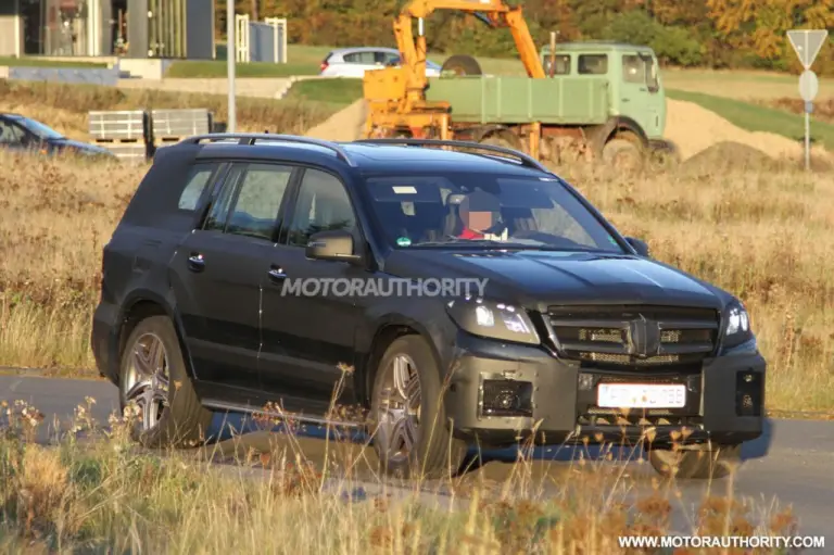 Mercedes GL 2012 spy - 14