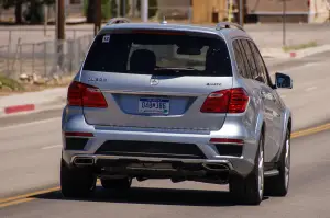 Mercedes GL 2015 - Foto spia 15-07-2014
