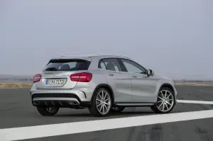 Mercedes GLA - 2014 - 17