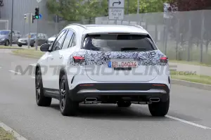 Mercedes GLA 2025 - Foto Spia 10-06-2022 - 6