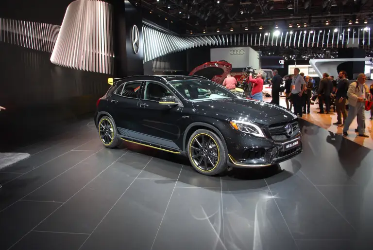 Mercedes GLA 45 AMG 4 matic - Salone di Detroit 2017 - 3