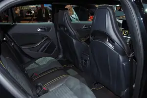 Mercedes GLA 45 AMG 4 matic - Salone di Detroit 2017 - 9