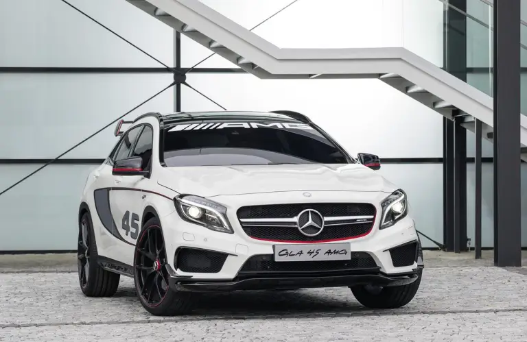 Mercedes GLA 45 AMG Concept - Foto ufficiali - 1