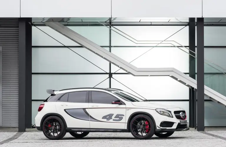 Mercedes GLA 45 AMG Concept - Foto ufficiali - 2