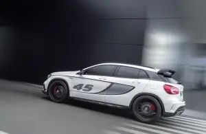 Mercedes GLA 45 AMG Concept - Foto ufficiali - 6