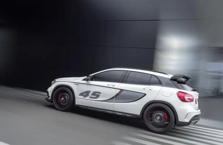 Mercedes GLA 45 AMG Concept - Foto ufficiali - 6