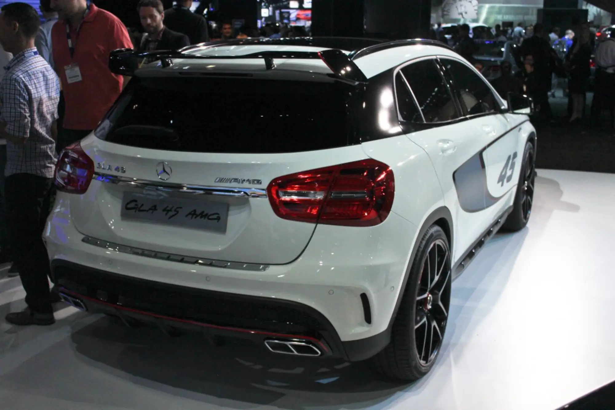 Mercedes GLA 45 AMG Concept - Salone di Los Angeles 2013 - 12