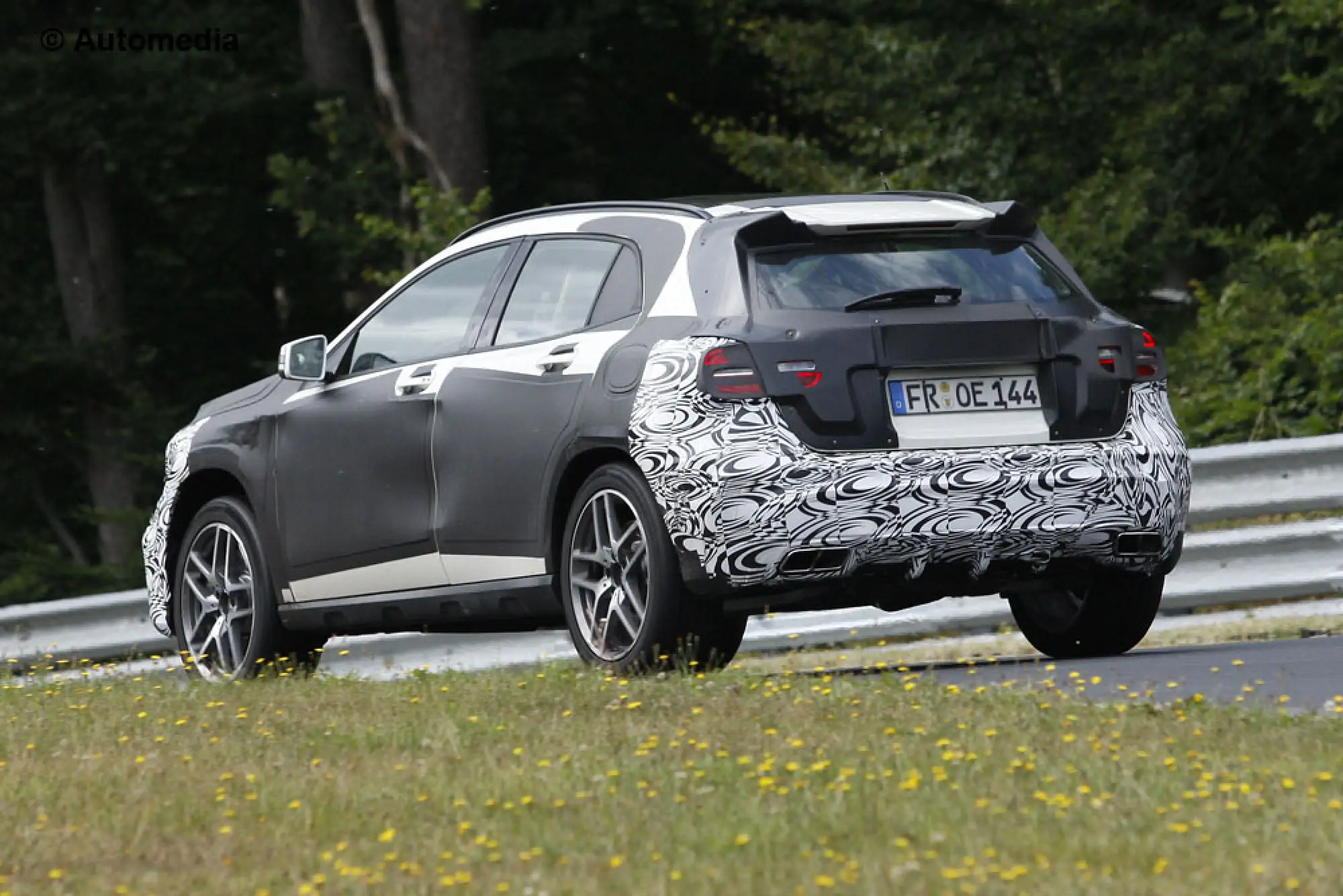 Mercedes GLA 45 AMG - Foto spia 23-08-2013 - 5