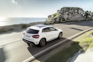 Mercedes GLA MY 2018 - 15