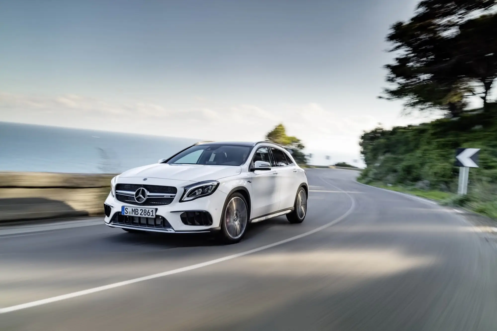 Mercedes GLA MY 2018 - 18