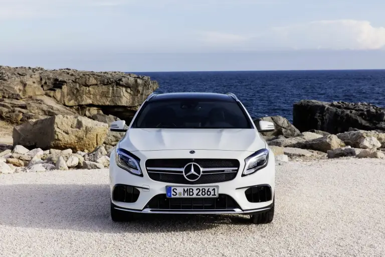 Mercedes GLA MY 2018 - 25