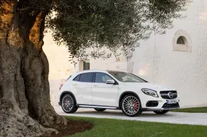 Mercedes GLA MY 2018 - 32