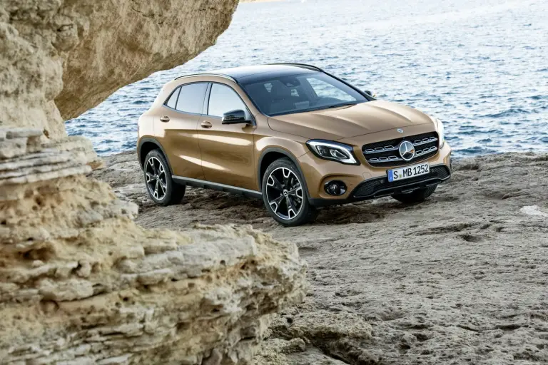 Mercedes GLA MY 2018 - 52