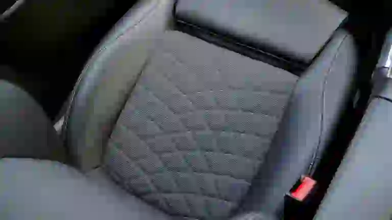 Mercedes GLB 200d 2020 - 23
