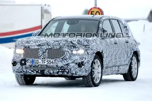 Mercedes GLB foto spia 17 gennaio 2018  - 2