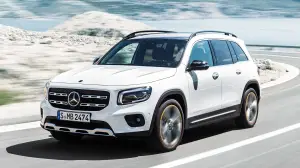 Mercedes GLB - 37